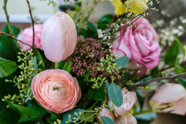 blombud Kalmar - grön hortensia fin bukett blommogram - skicka presenter