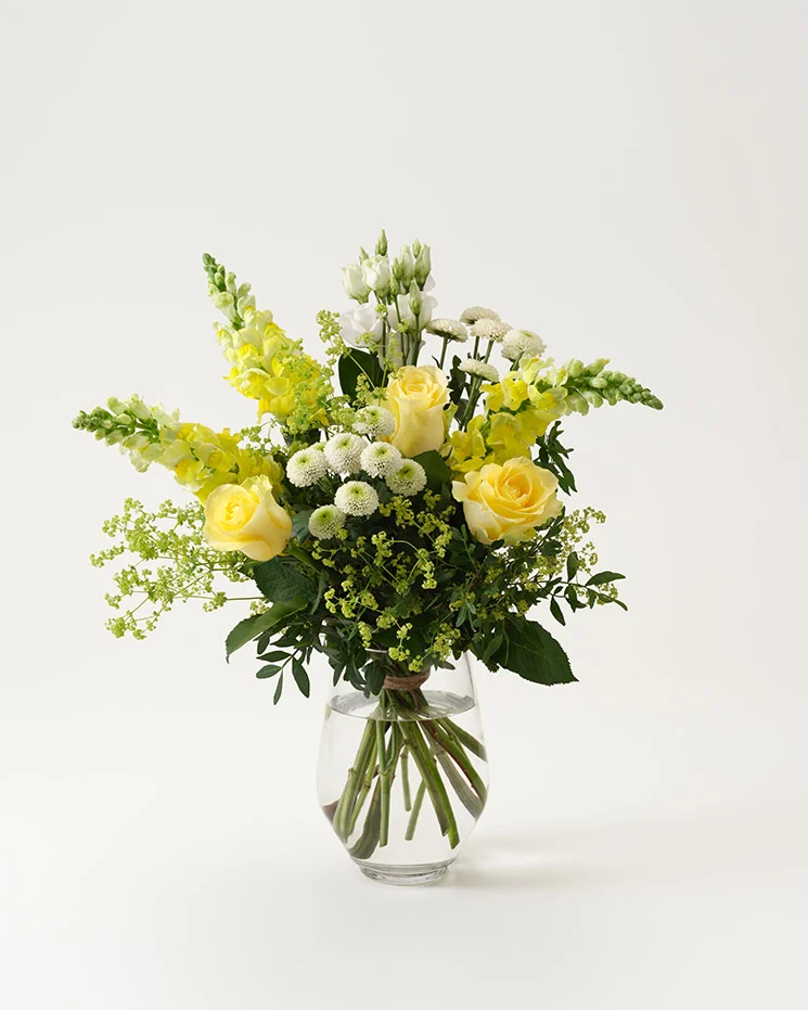 interflora skicka blommor Mariestad beställ blommorna av vackra rosor på nätet och levereras direkt till mottagaren